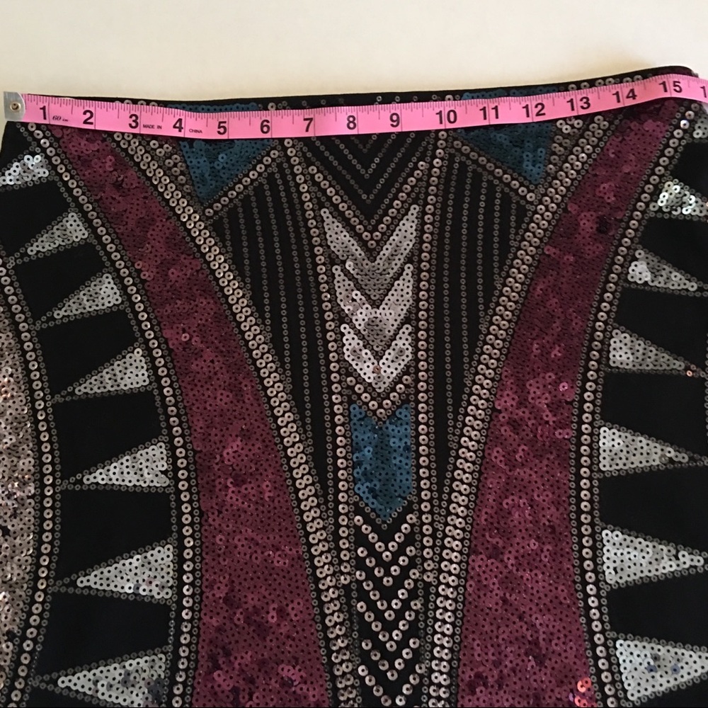 Express Sequin Mini Skirt - Picture 5 of 8
